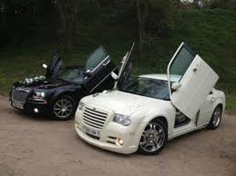 Свадебное авто Chrysler 300c Белый