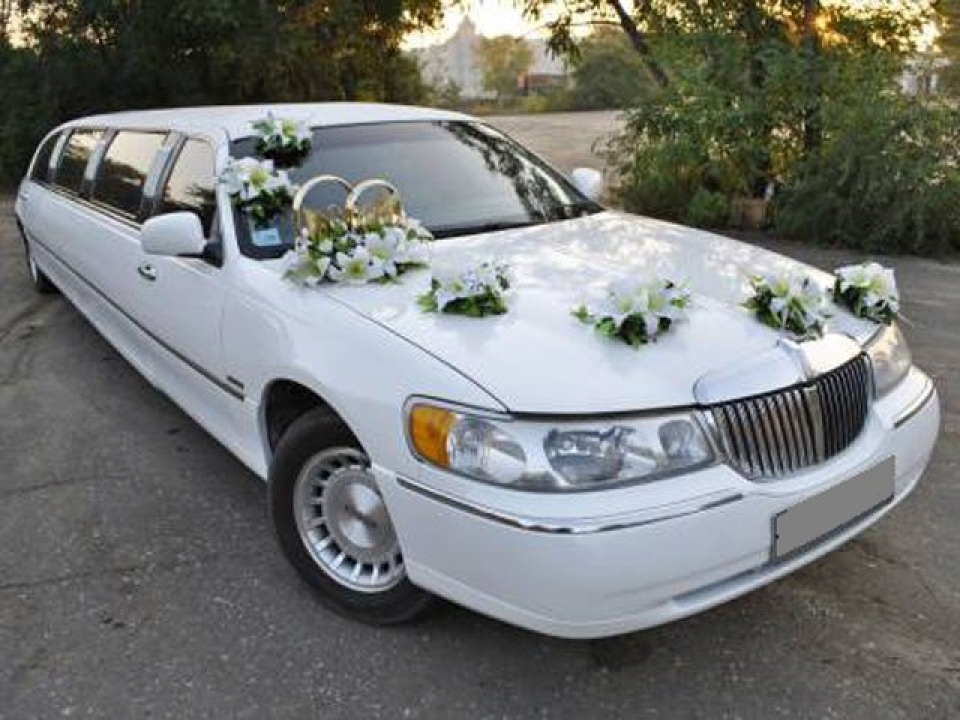 Лимузин Линкольн Lincoln Town Car